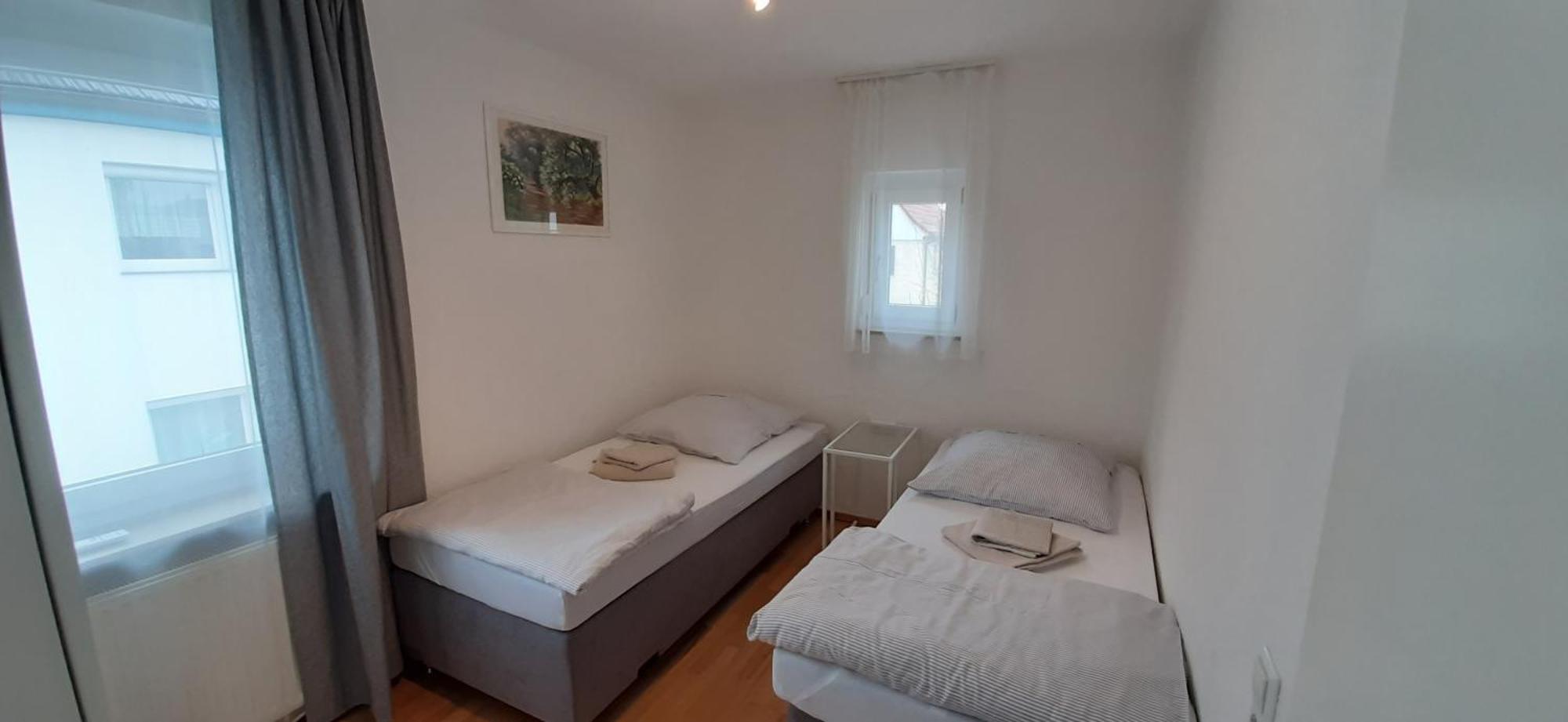 Fewo Reutlingen Heinestrasse חדר תמונה